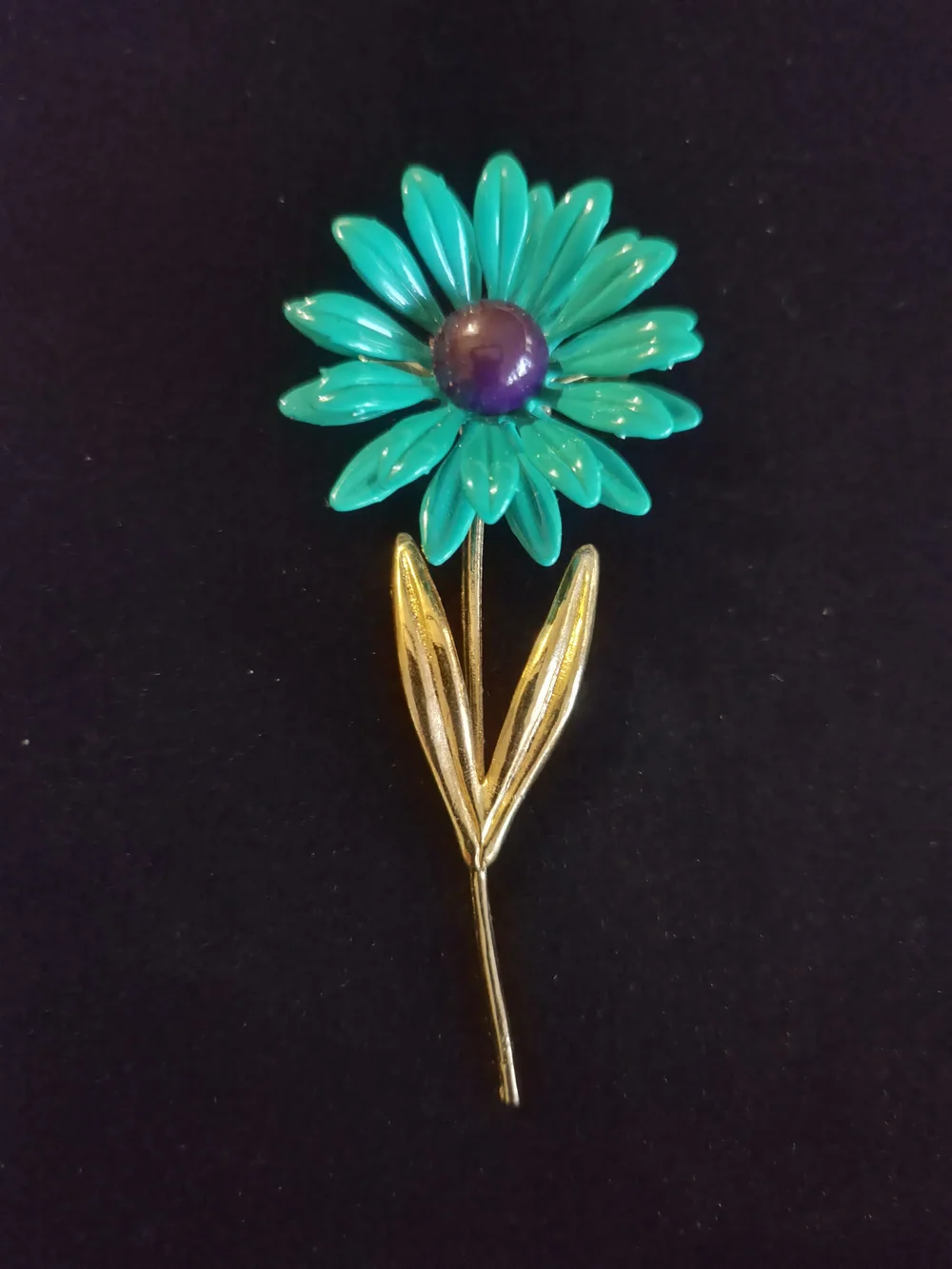 VTG Turquoise Floral Enamel Brooch with Gold Leaves & Purple Center 70's